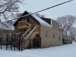 3506 W Huron St in Chicago, IL - Building Photo - Building Photo