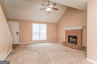 4668 Tradewinds Ct in Douglasville, GA - Building Photo - Building Photo