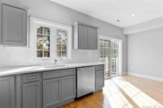 232 Columbus Ave in New Haven, CT - Building Photo - Building Photo
