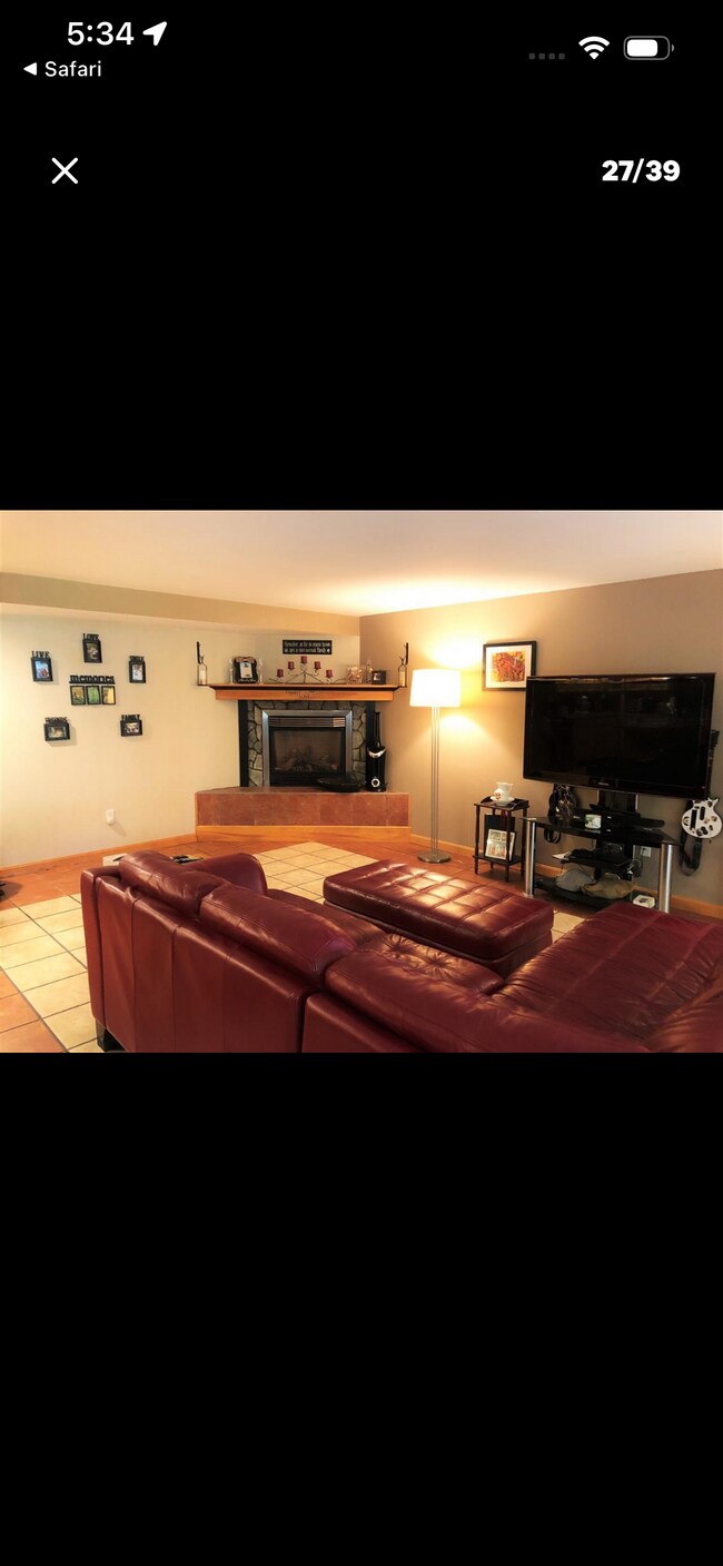 79 Lawrence Rd, Unit 2 in Merrimack, NH - Foto de edificio - Building Photo