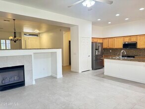 888 E Loma Vista St in Gilbert, AZ - Building Photo - Building Photo