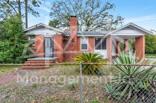 3820 Stuart St in Jacksonville, FL - Building Photo