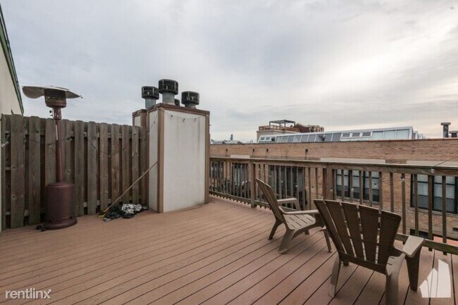 2333 W St Paul Ave-Unit -#316 in Chicago, IL - Foto de edificio - Building Photo