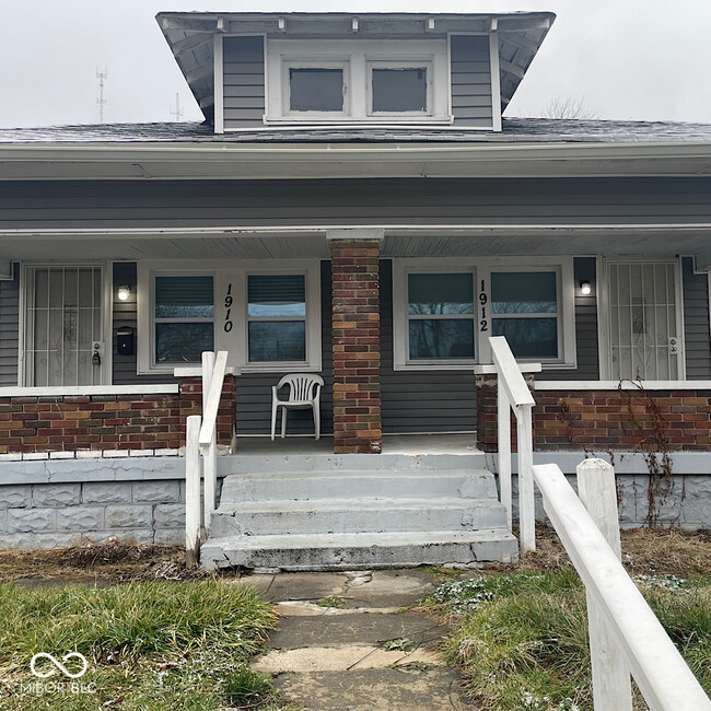 1910 Southeastern Ave in Indianapolis, IN - Building Photo - Building Photo