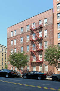 240 Seaman Ave in New York, NY - Foto de edificio - Building Photo