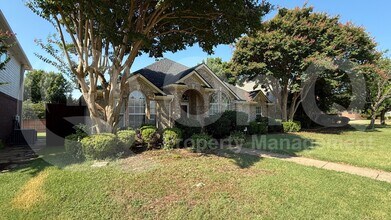 10105 Anne Dr in Frisco, TX - Foto de edificio - Building Photo