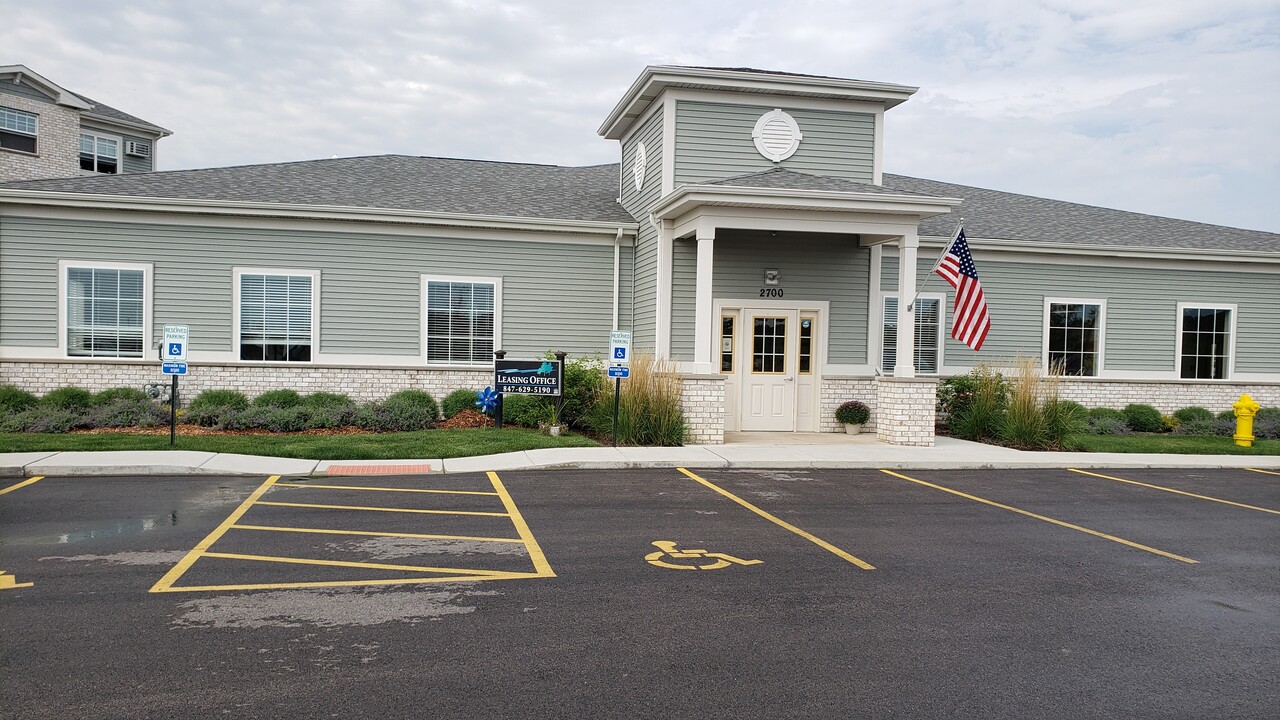 The Woods of Terra Springs in Volo, IL - Building Photo