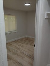 2123 Mara Ct in Leesburg, FL - Foto de edificio - Building Photo