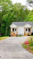 8057 Maple St in Lyles, TN - Building Photo