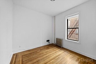 35 E 17th St in Brooklyn, NY - Building Photo - Building Photo