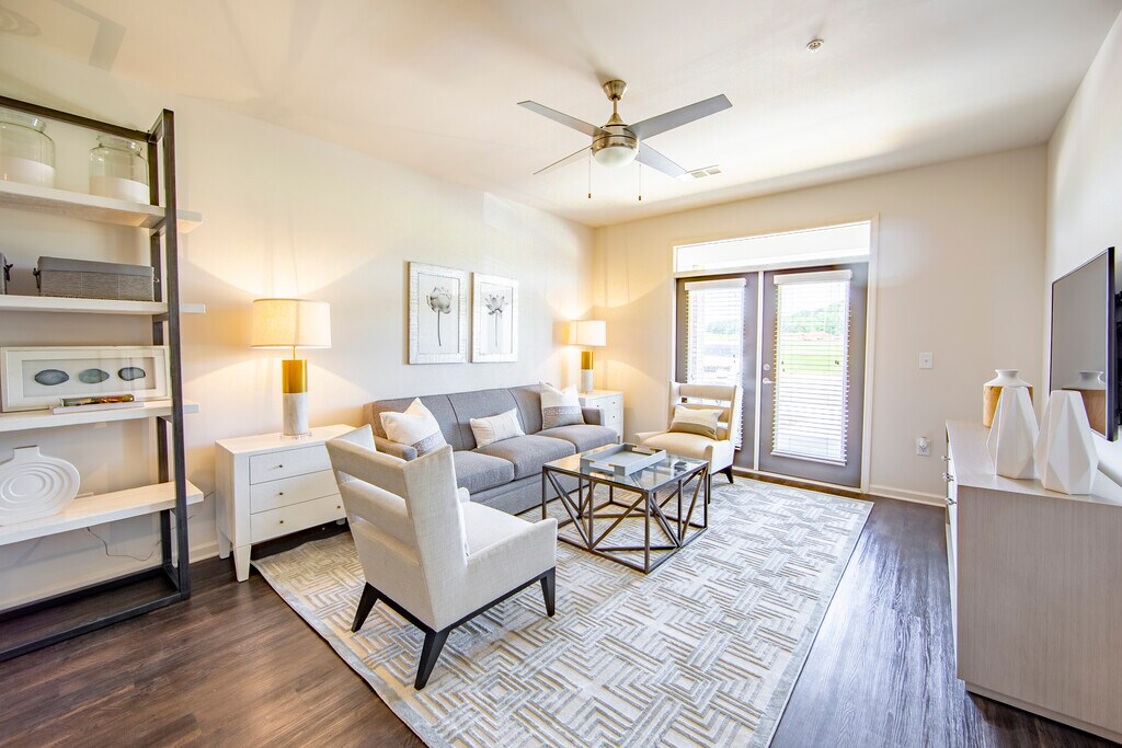 The Station at Crestline Heights Apartments in Birmingham, AL