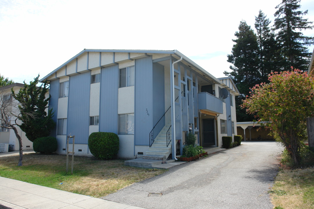 2245 Deborah Dr in Santa Clara, CA - Building Photo