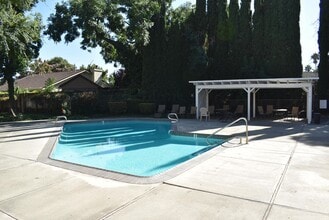 168 Arcadia Dr in Vacaville, CA - Building Photo - Building Photo