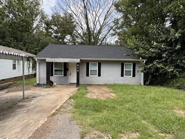 property at 616 Simpson St