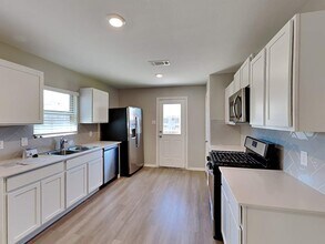 22419 Sonora River Trce in Roman Forest, TX - Foto de edificio - Building Photo