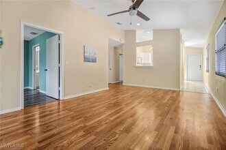 26705 Little John Ct in Bonita Springs, FL - Building Photo - Building Photo