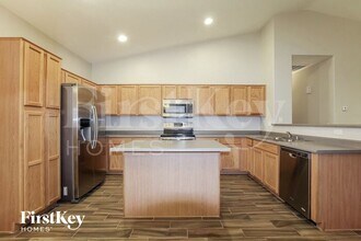 17048 W Southampton Rd in Surprise, AZ - Building Photo - Building Photo