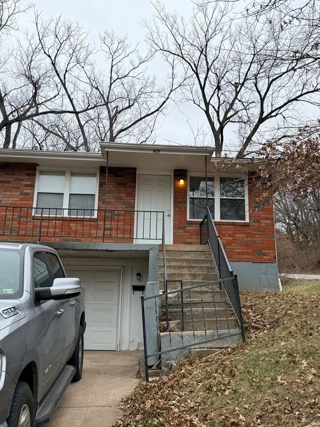 property at 415 S Sugar Creek Blvd