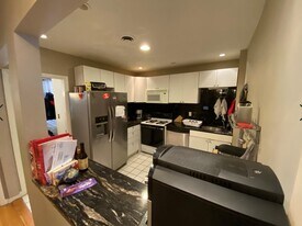 235 Washington St, Unit 2 in Brookline, MA - Building Photo
