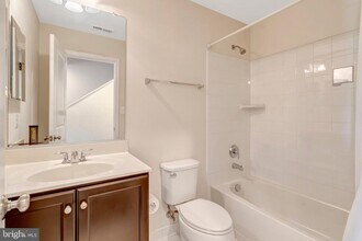 8932 Dahlgren Ridge Rd in Manassas, VA - Building Photo - Building Photo