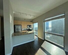 1845 S Michigan Ave in Chicago, IL - Foto de edificio - Building Photo