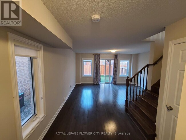 3937 Tufgar Cres in Burlington, ON - Building Photo - Building Photo