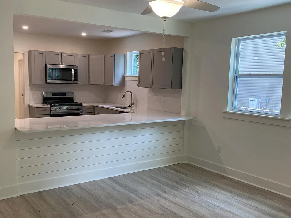 32 S Tracy St in Charleston, SC - Building Photo