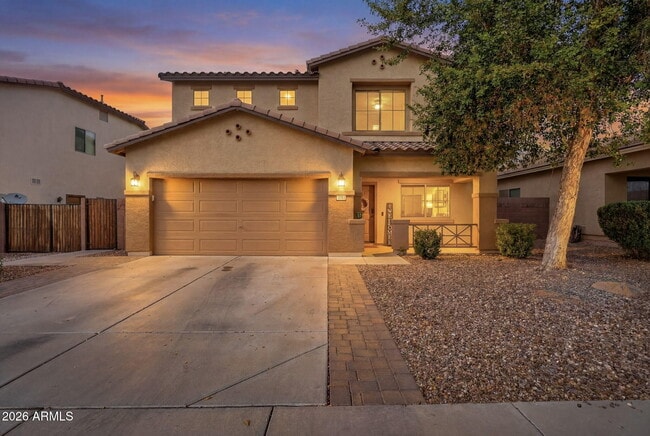 property at 118 W Dragon Tree Ave