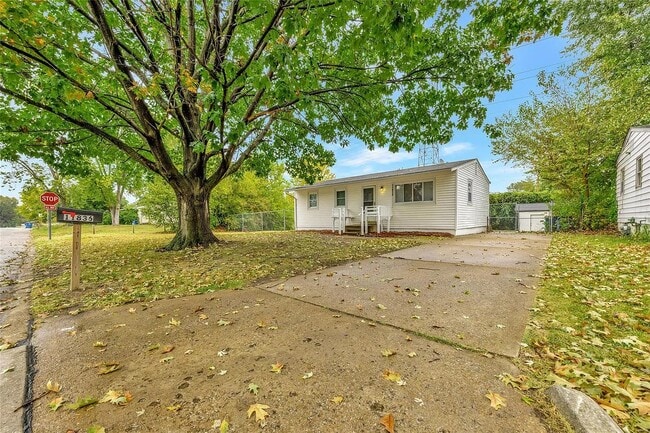 property at 11836 Criterion Ave