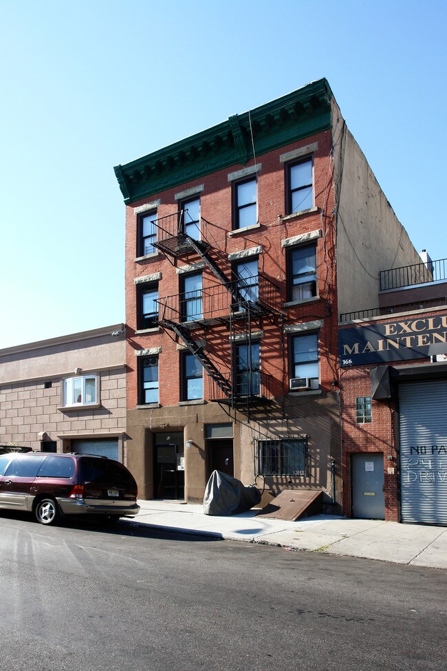 168 21st St in Brooklyn, NY - Foto de edificio - Building Photo