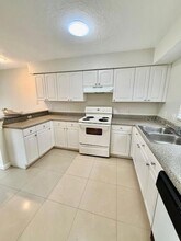 216 Dawn Ct in Kissimmee, FL - Foto de edificio - Building Photo