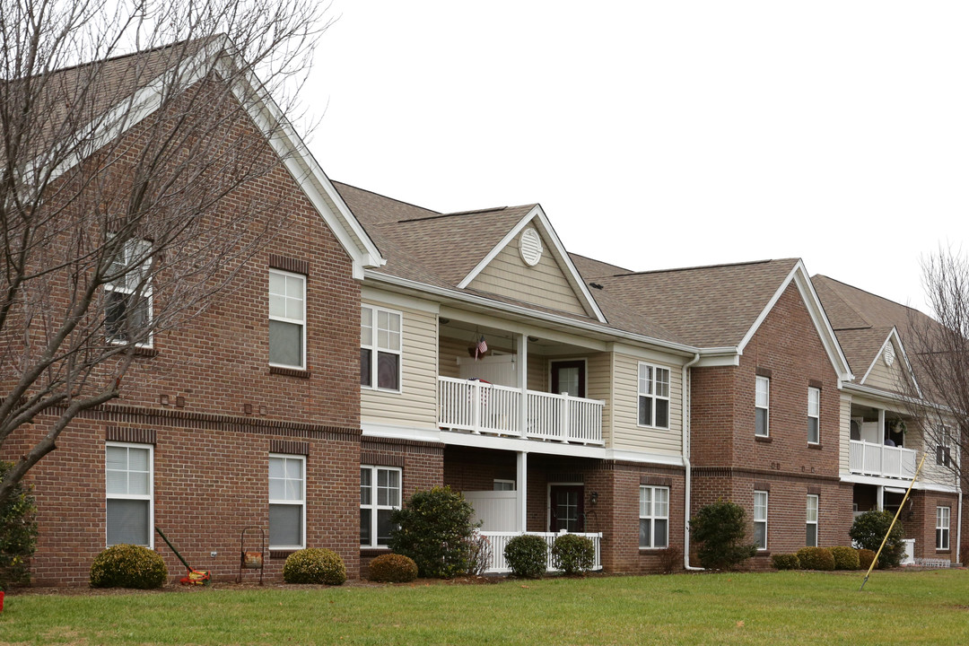 Elk River in Georgetown, KY - Foto de edificio