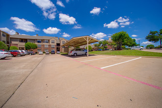 Cross Creek in Plano, TX - Building Photo - Building Photo