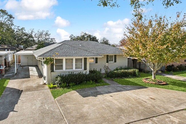 604 Melanie Ave in Metairie, LA - Foto de edificio - Building Photo