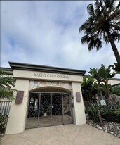 1021 Scott St, Unit 252 in San Diego, CA - Building Photo