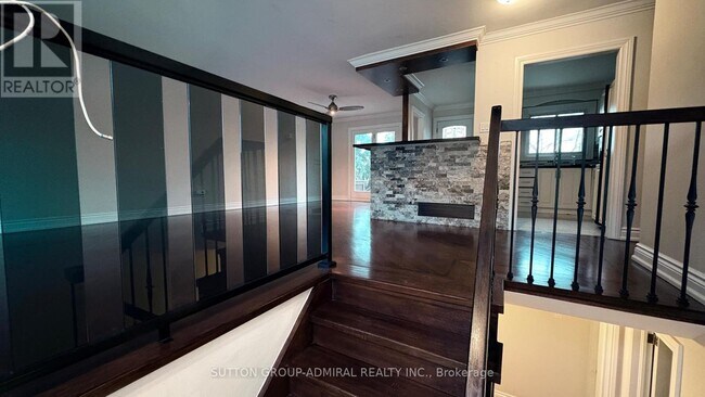 17 Law Crescent in Richmond Hill, ON - Building Photo - Building Photo