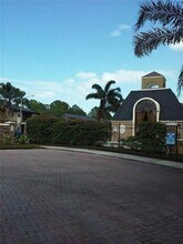 10196 Sailwinds Blvd S in Largo, FL - Building Photo - Building Photo
