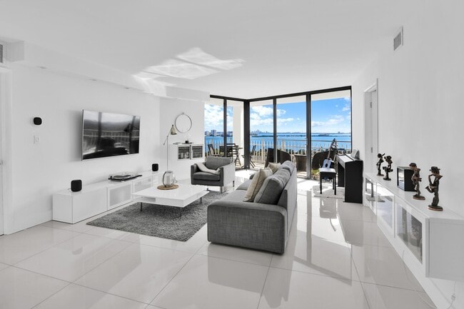 property at 1000 NE Quayside Terrace