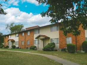 North Terrace Apartments in Springfield, MO - Foto de edificio - Building Photo