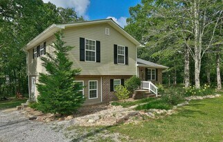 7206 Sawyer Rd in Signal Mountain, TN - Building Photo