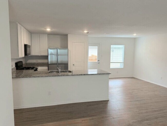 1021 Mountain Laurel Rd in Princeton, TX - Building Photo - Building Photo