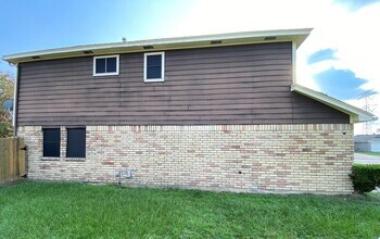 10531 Golden Meadow Dr in Houston, TX - Building Photo - Building Photo