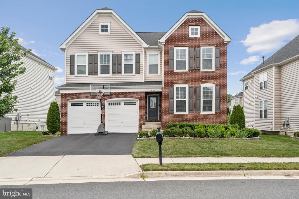 41741 Stonecutter St in Aldie, VA - Building Photo
