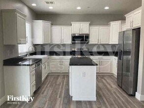 109 Lovage St in Henderson, NV - Building Photo - Building Photo