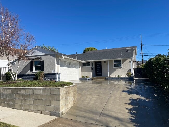 property at 2926 N Brighton St