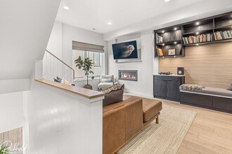 1724 Irving St in Denver, CO - Building Photo - Building Photo