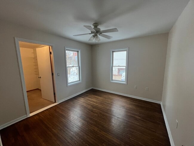 245 Corry St, Unit #1 in Madison, WI - Foto de edificio - Building Photo