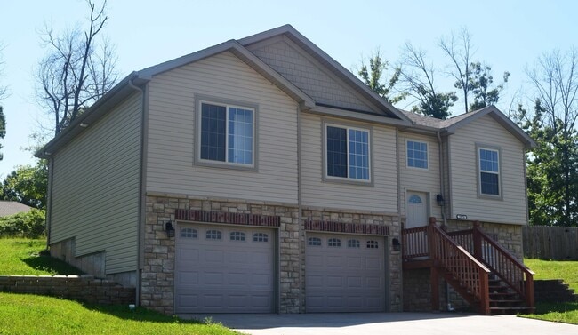 property at 19474 Ladera Rd