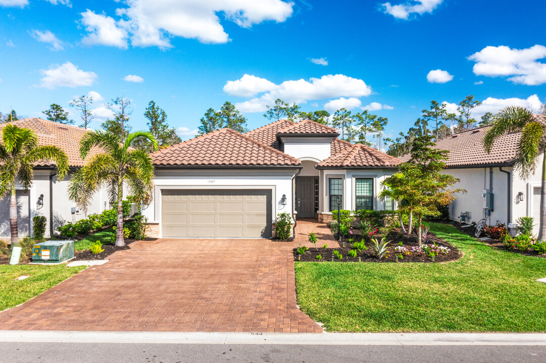 17405 Caravita Ln in Ft. Myers, FL - Building Photo