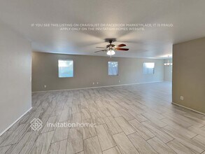 1039 E Desert Moon Trail in San Tan Valley, AZ - Building Photo - Building Photo